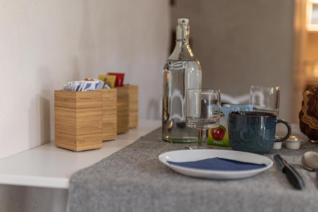 Relais Del Brigante Bed & Breakfast Settimo Vittone Екстериор снимка