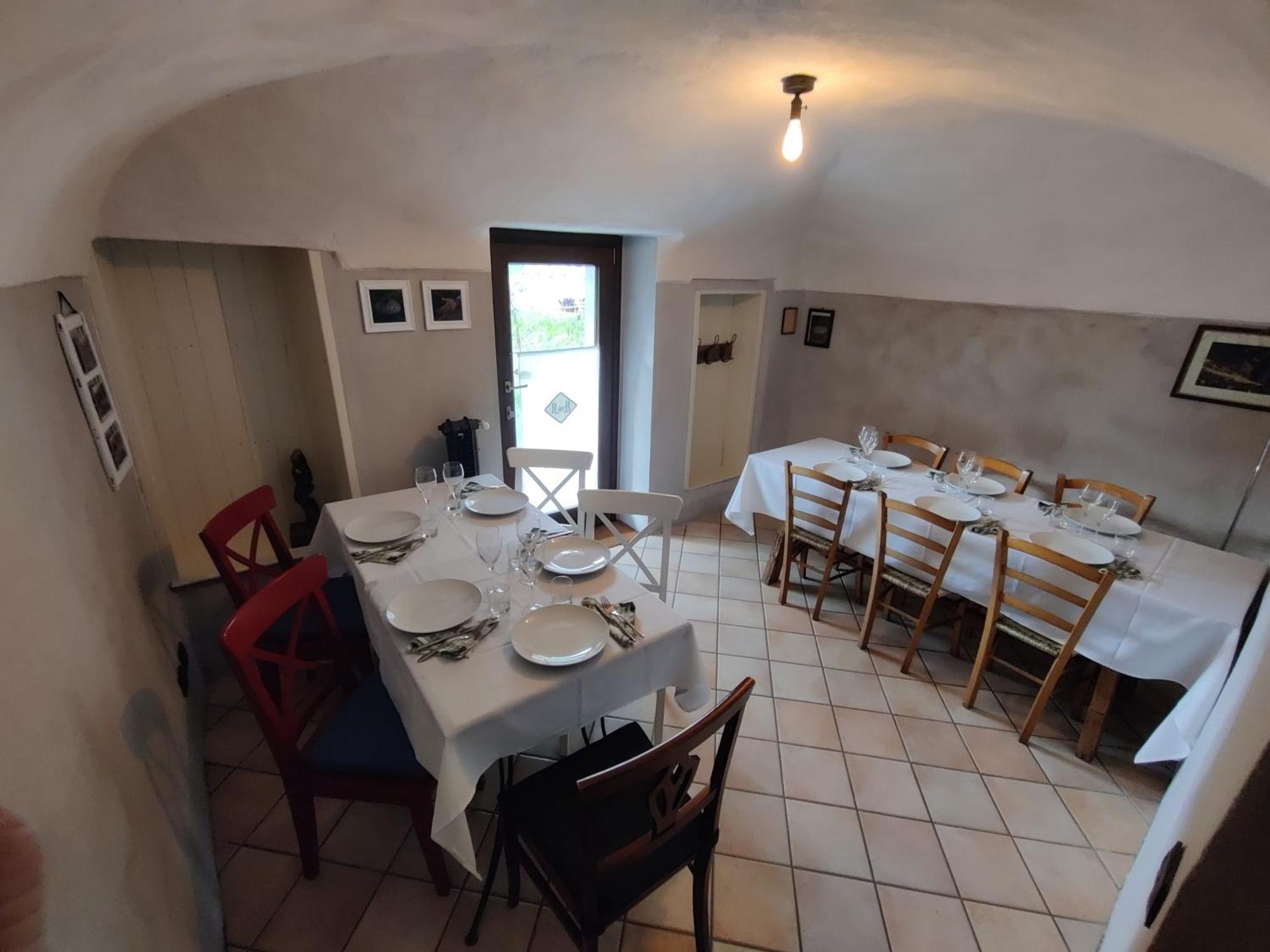 Relais Del Brigante Bed & Breakfast Settimo Vittone Екстериор снимка