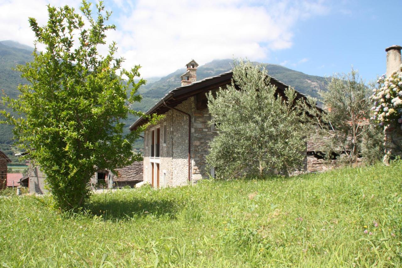 Relais Del Brigante Bed & Breakfast Settimo Vittone Екстериор снимка